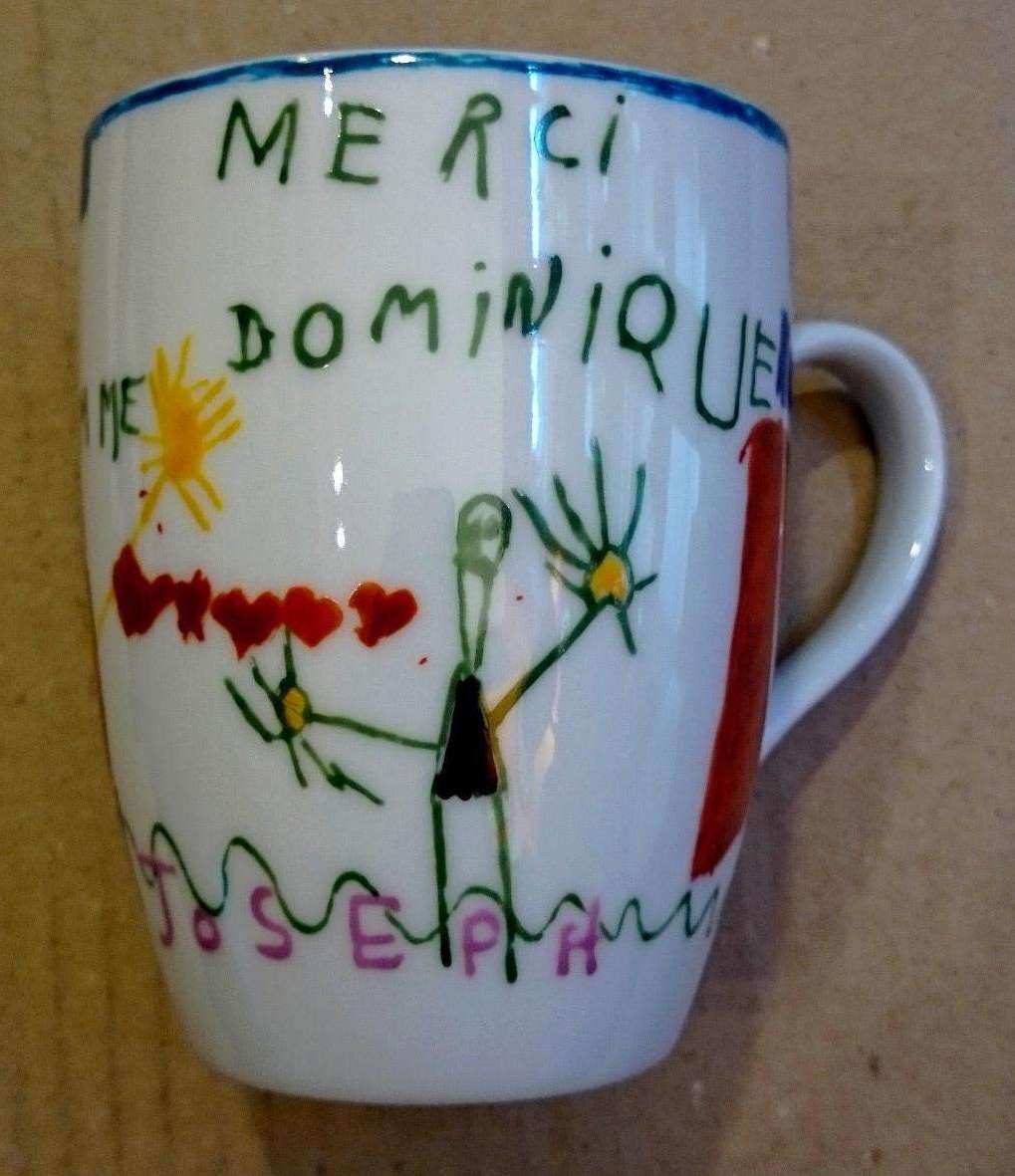 Cadeau Maîtresse mug personnalisé par un dessin d'enfant.